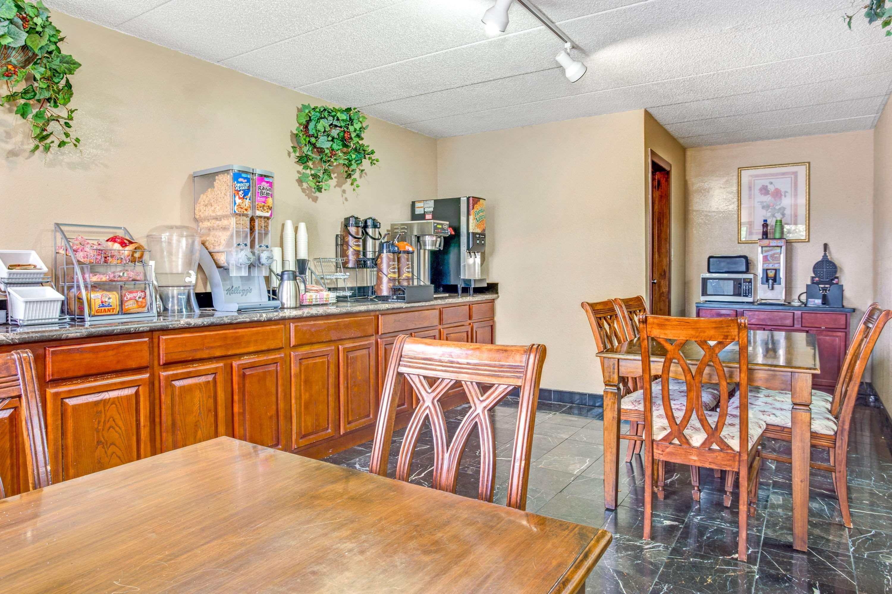 Super 8 By Wyndham Fort Mitchell Cincinnati Area Bagian luar foto
